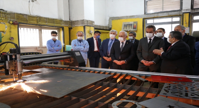 Meslek lisesinde geliştirilen ilk ”fiber lazer kesim makinesi” sanayide kullanılacak