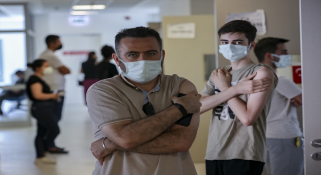 Kovid19 aşılama programı bayramda da devam ediyor