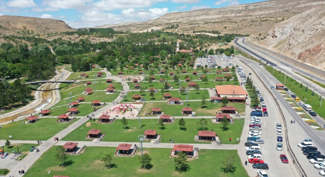 Sivas’ta bayramın son günü piknik alanları doldu