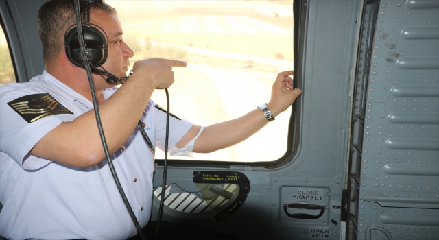 Nevşehir’de jandarmanın helikopter destekli trafik denetlemesinde 247 sürücüye ceza uygulandı