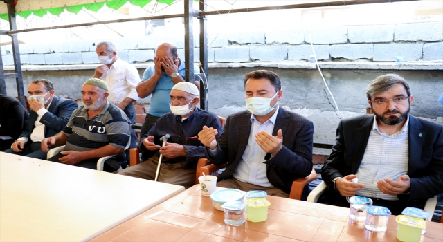 Deva Partisi Genel Başkanı Babacan, Konya’da öldürülen 7 kişinin yakınlarına taziye ziyaretinde bulundu: