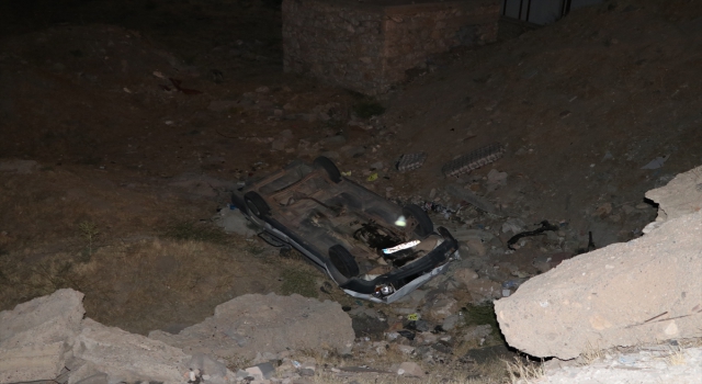 Niğde’de iki otomobil çarpıştı: 3 yaralı