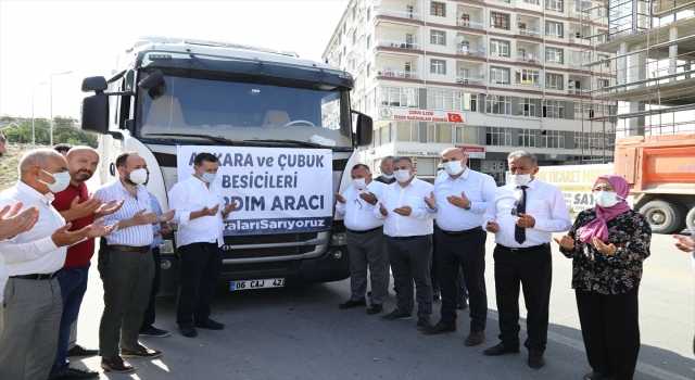 Çubuklu besiciler, yangın bölgesine yem gönderdi