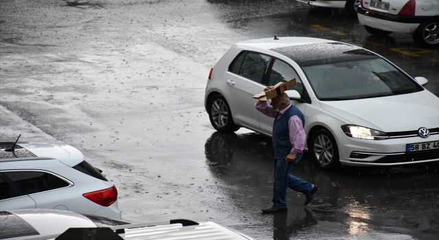 Kayseri ve Sivas’ta sağanak etkili oldu