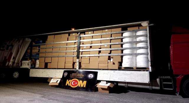 Aksaray’da 2,5 milyon makaron ele geçirildi