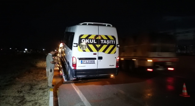 Konya’da servis minibüsünün çarptığı yaya ağır yaralandı