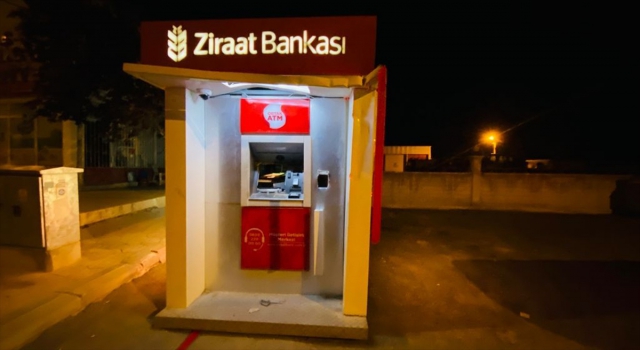 Aksaray’da ATM’ye forkliftle saldırı anı güvenlik kamerasında