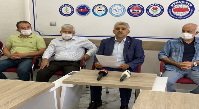 Memur Sen, hükümetin memurlar için sunduğu zam teklifini yenilemesini istedi