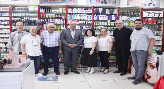 ATO Başkanı Baran Fuar Çarşısı’ndaki işletmeleri ziyaret etti