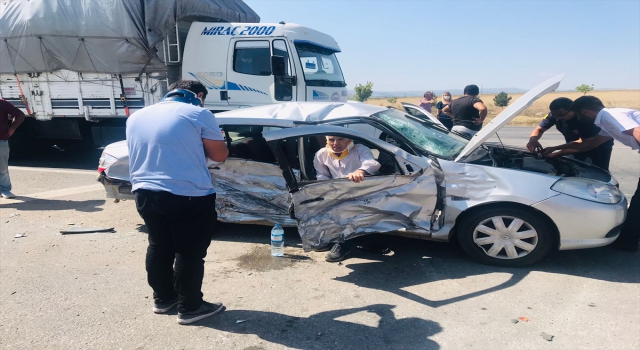 Konya’da zincirleme trafik kazasında 4 kişi yaralandı