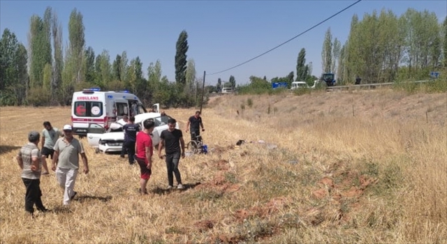 Konya’daki helikopter ambulans cam kemik hastası kazazede için havalandı