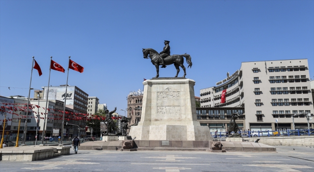 Ulus’taki Ankara Zafer Anıtı’nın restorasyonu tamamlandı