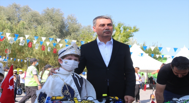 Gölbaşı’nda toplu sünnet şöleni yapıldı