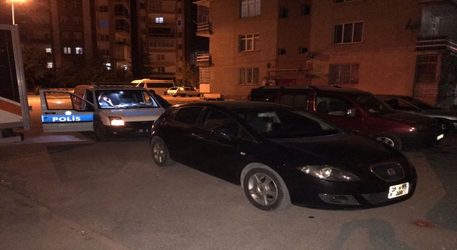 Kayseri’de polisin ”dur” ihtarına uymayan sürücünün aracında çok sayıda boş alkol şişesi bulundu