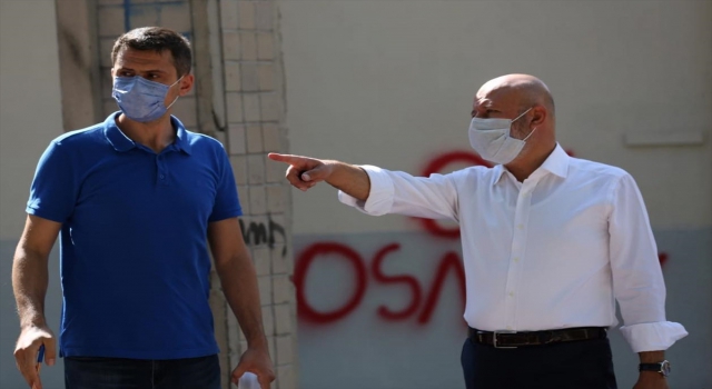 Kocasinan Belediye Başkanı Ahmet Çolakbayrakdar, park ve spor tesislerini inceledi