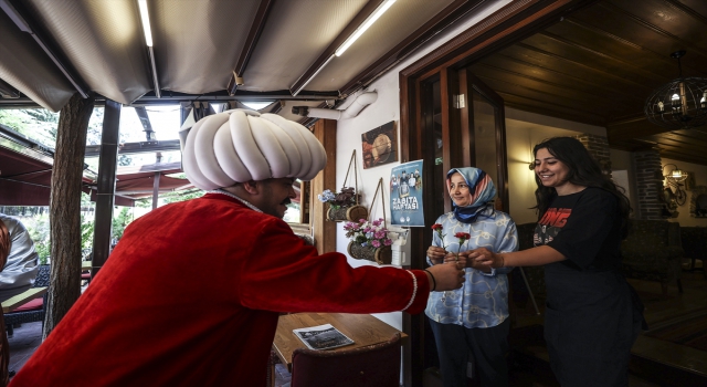 Zabıtadan nostaljik kıyafetlerle ”tarihi” denetim