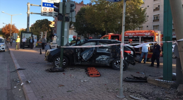 Konya’da iki otomobil çarpıştı: 1 ölü, 2 yaralı