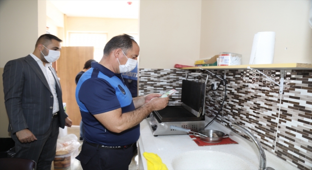 Çubuk’ta zabıta ekipleri okul kantinlerini denetledi