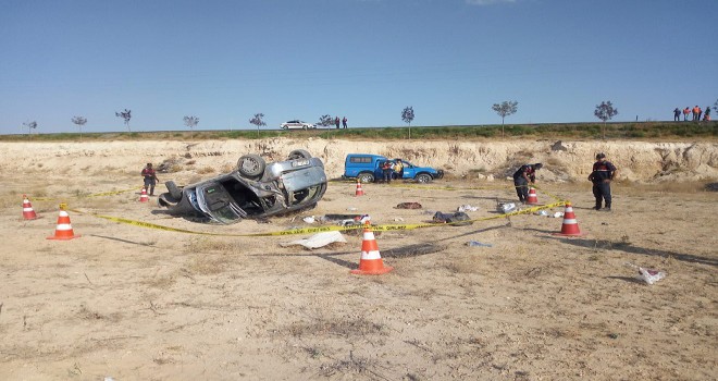 Aksaray'da otomobil şarampole devrildi: 1 ölü, 3 yaralı