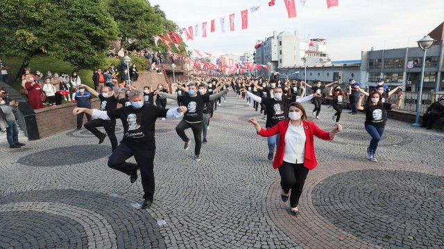 İzmit organizasyonlarıyla dünyaya örnek oldu