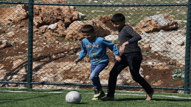 Mardin’e 10 yeni halı saha