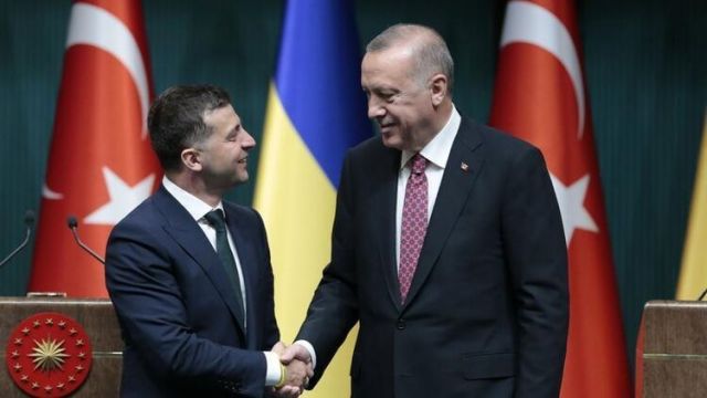 Cumhurbaşkanı Recep Tayyip Erdoğan, Ukrayna Cumhurbaşkanı Zelenskiy ile telefonda görüştü