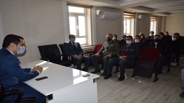 Hüyük Kaymakamı Hasan Çimer muhtarlarla bir araya geldi