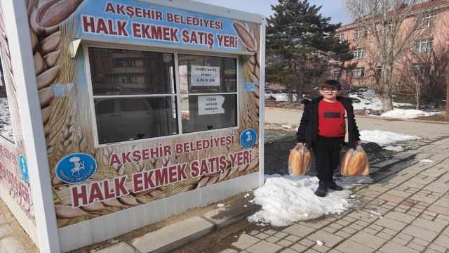 Kazandığı puanlarla ekmek aldı