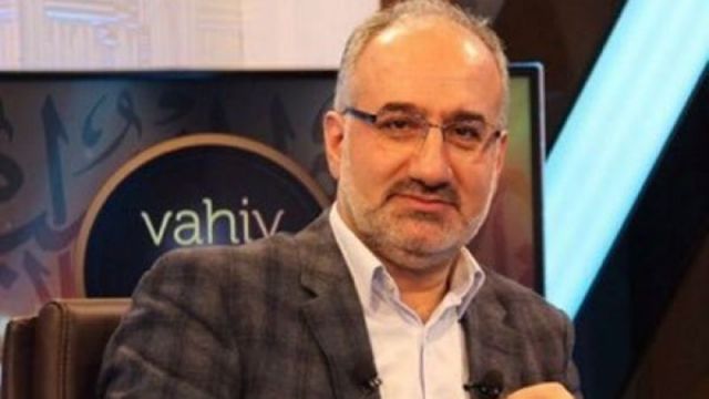 Mustafa İslamoğlu: Ayasofya'nın camiye çevrilmesi Kur'an'ın kabul etmediği bir eylem