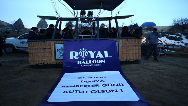 Rehber adayları turistlere anlatacakları Kapadokya'yı gökyüzünden izledi