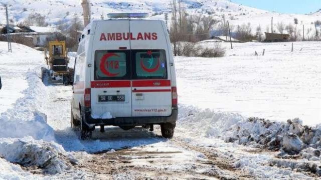 Sivas'ta kar nedeniyle 164 köy yolu ulaşıma kapandı