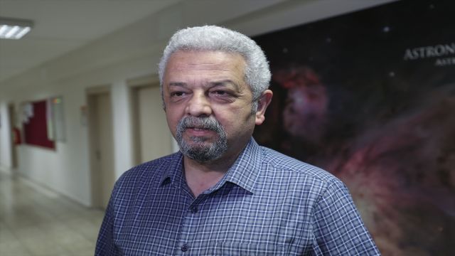Türk astronomlar uzayda iki gezegen keşfett