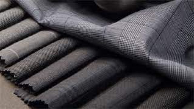 Yünsa’dan kendinden renkli, boyasız ve doğal kumaşlar