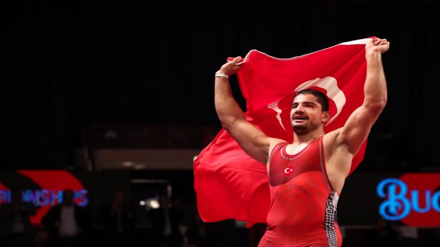 Taha Akgül 9.kez dünya şampiyonu