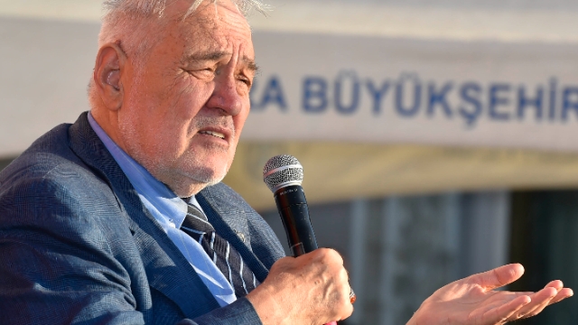 İlber Ortaylı Ankara'ya övgüler yağdırdı: ANKARA’DA YÜKSEK TAHSİL YAPMAK BİR İMTİYAZDIR