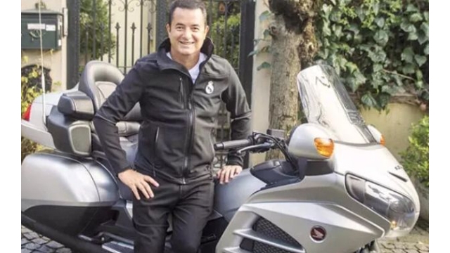 ACUN ILICALI KAZA GEÇİRDİ!