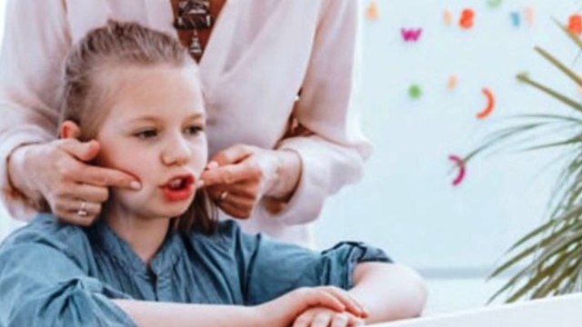 Dil ve konuşma bozuklukları çocuğun okul hayatını olumsuz etkiliyor