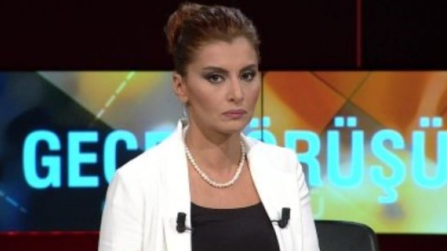 Hande Fırat İsyan Etti! Zavallısınız!