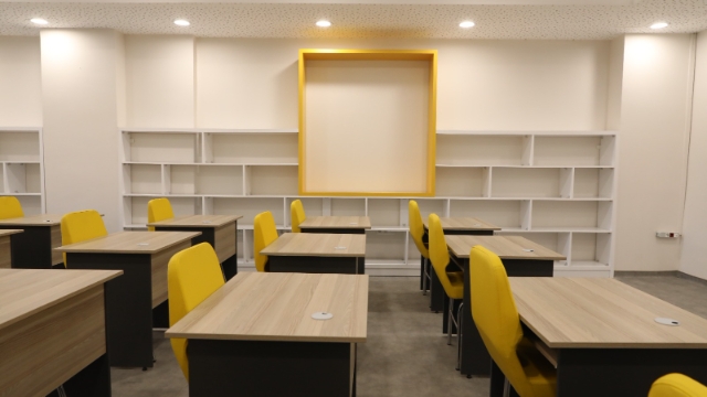 İBB ÖĞRENCİLER İÇİN DERS ATÖLYELERİ AÇTI