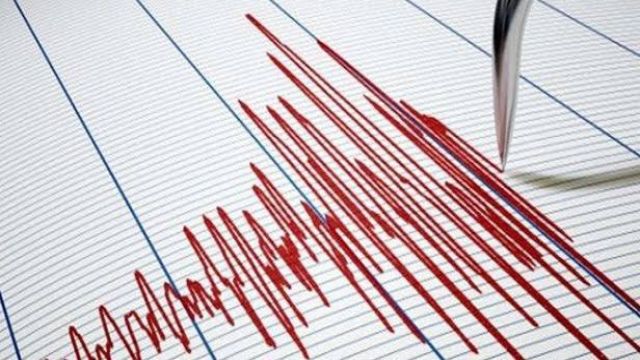 Adana'da 4,9 şiddetinde deprem, can ve mal kaybı var mı?