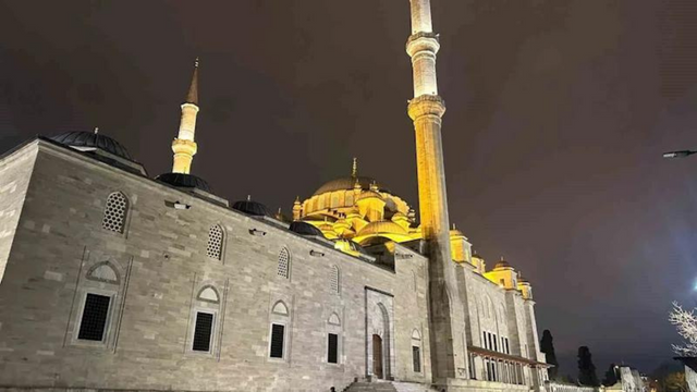 İstanbul Fatih Camii'nde Saldırı