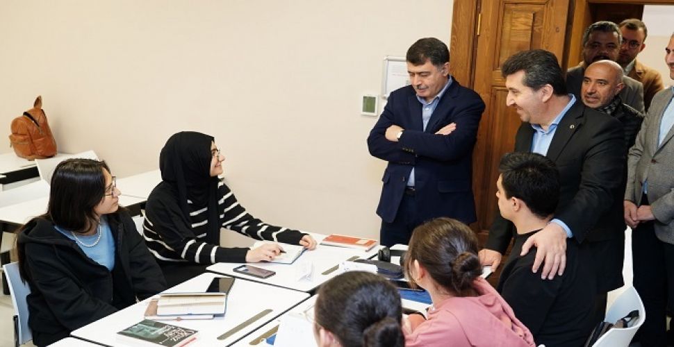 Ankara Valisi Vasip Şahin ASBÜ'yü ziyaret etti