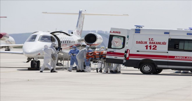 İsveç'teki Türk hasta ambulans uçakla Türkiye'ye getirildi