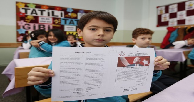 Okullarda karne heyecanı...