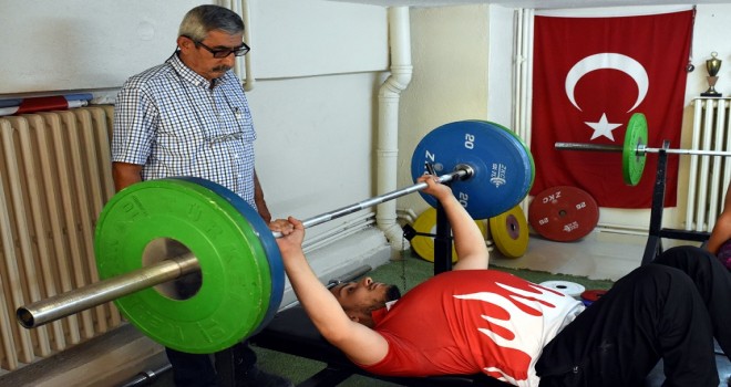 8 metrekarelik salondan Avrupa şampiyonluğuna