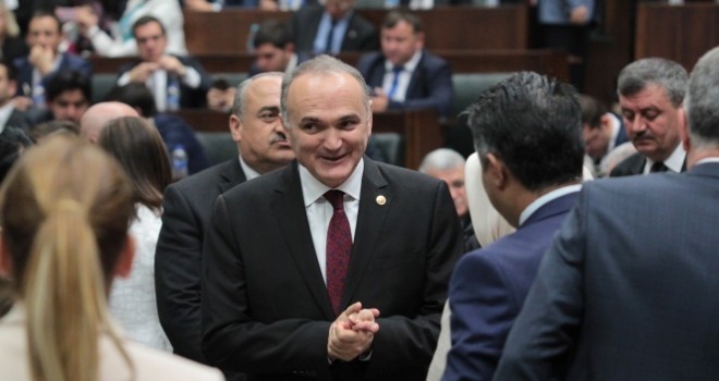 Bakanlık haberini grup toplantısında aldı