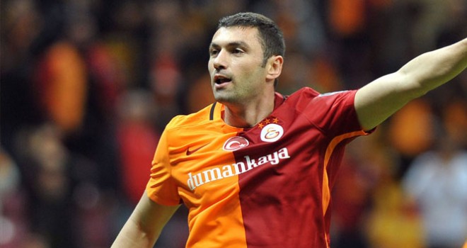 Burak Yılmaz'dan Fenerbahçe'ye 4 yıldız göndermesi