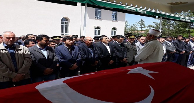 Kore gazisi dede son yolculuğuna uğurlandı...