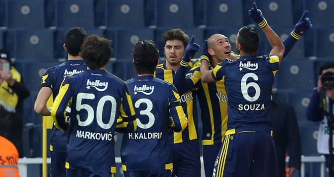 Fenerbahçe'nin göz alıcı performansı sürüyor