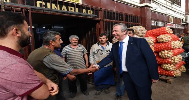 Yavaş'tan hal esnafına ziyaret